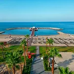 Serenity Queen Hotel