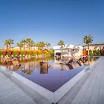 Hotel Serenity Queen
