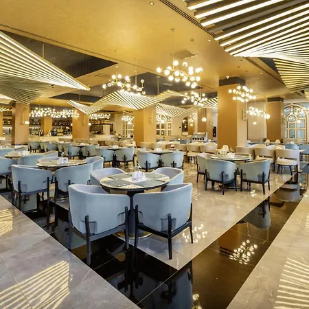 Szálloda Serenity Queen 5*