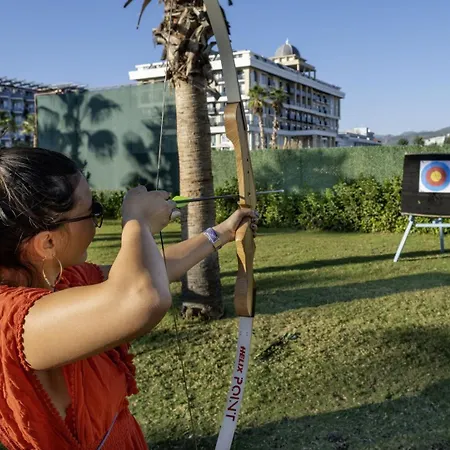 Serenity Queen Szálloda 5*