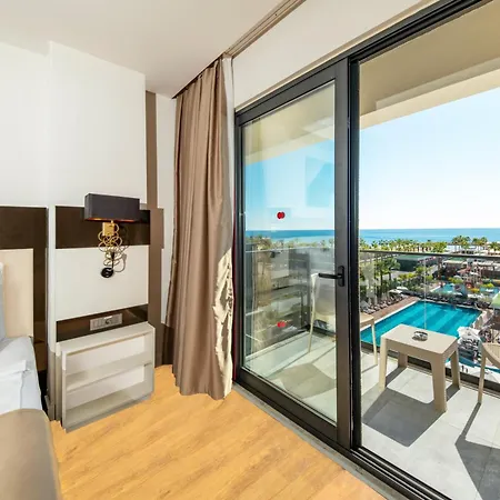 酒店 Serenity Queen Payallar