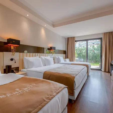 Serenity Queen 酒店 5*