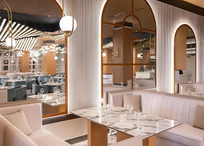 Serenity Queen فندق 5*