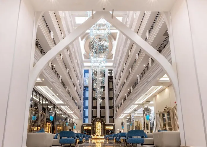 فندق Serenity Queen 5*