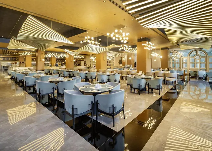 Hotel Serenity Queen 5*