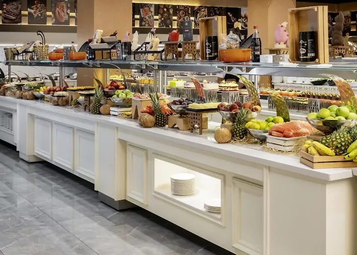 Serenity Queen מלון